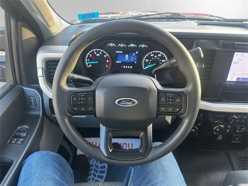 Used 2024 Ford F350 XLT w/ Snow Plow/Camper Package image 12