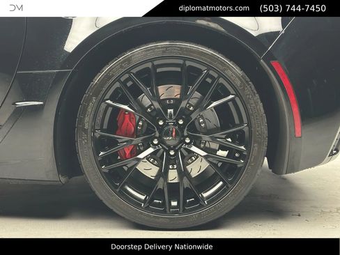 Used 2016 Chevrolet Corvette Z06 w/ 3LZ Preferred Equipment Group image 38