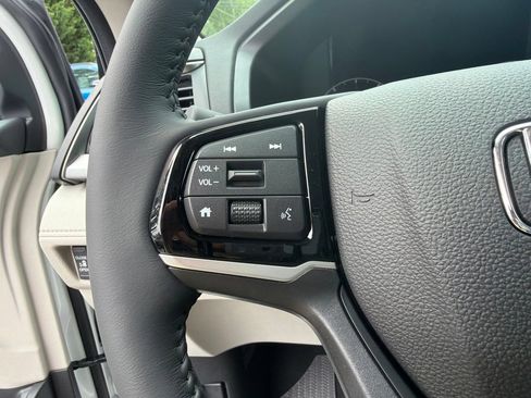 New 2026 Honda Odyssey EX-L image 14