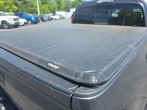 Used 2023 Toyota Tacoma SR5 w/ Technology Package image 11