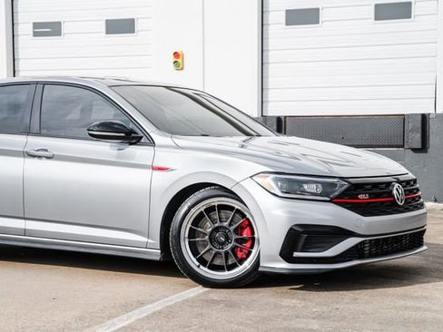 Used 2020 Volkswagen Jetta GLI Autobahn image 40