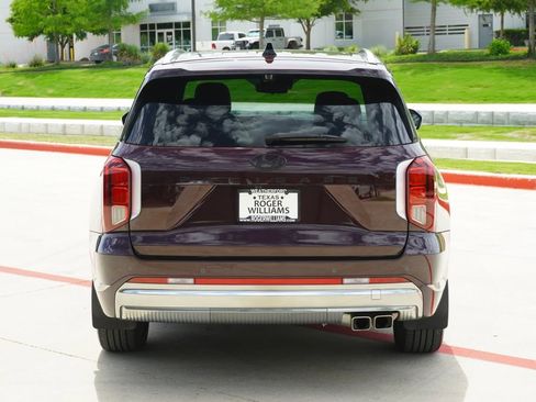 Used 2025 Hyundai Palisade Calligraphy FWD image 4