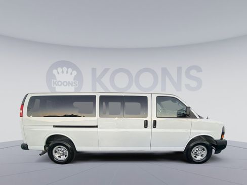 Used 2024 Chevrolet Express 3500 LS image 8