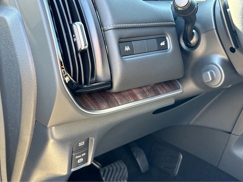 New 2026 Nissan Armada Platinum image 17