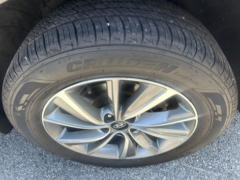 Used 2019 Hyundai Santa Fe FWD image 41