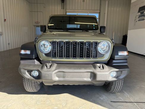 New 2026 Jeep Wrangler Sport AWD/4WD image 22