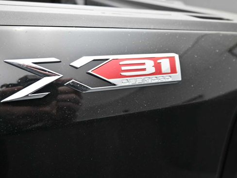 New 2026 GMC Sierra 1500 SLE w/ X31 Off-Road Package image 5