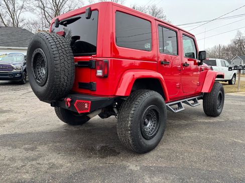Used 2014 Jeep Wrangler Unlimited Sahara w/ Dual Top Group image 5