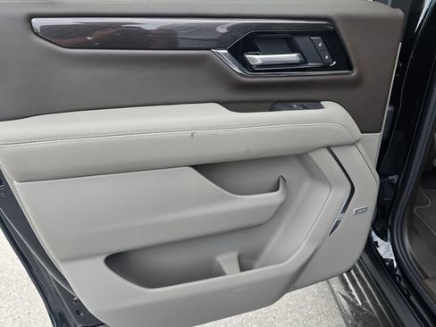 New 2026 GMC Yukon XL Elevation RWD image 12