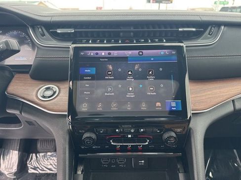 Used 2023 Jeep Grand Cherokee L Summit w/ Advanced Protech Group IV image 23