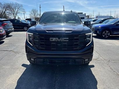 Used 2022 GMC Sierra 1500 Elevation w/ Elevation Premium Package