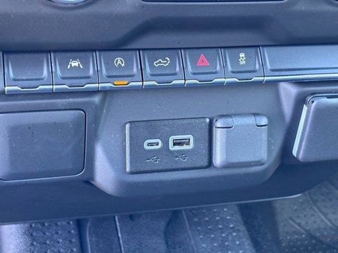 New 2025 Chevrolet Silverado 1500 Custom w/ LPO, Dark Essentials Package AWD/4WD image 30