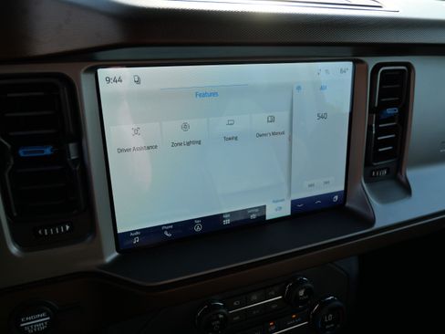 Used 2021 Ford Bronco Outer Banks w/ Sasquatch Package AWD/4WD image 28