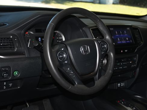 Certified 2023 Honda Ridgeline RTL image 9