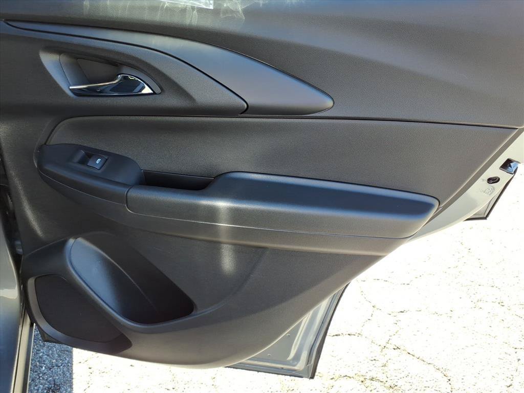 Used 2024 Chevrolet TrailBlazer LT FWD image 16