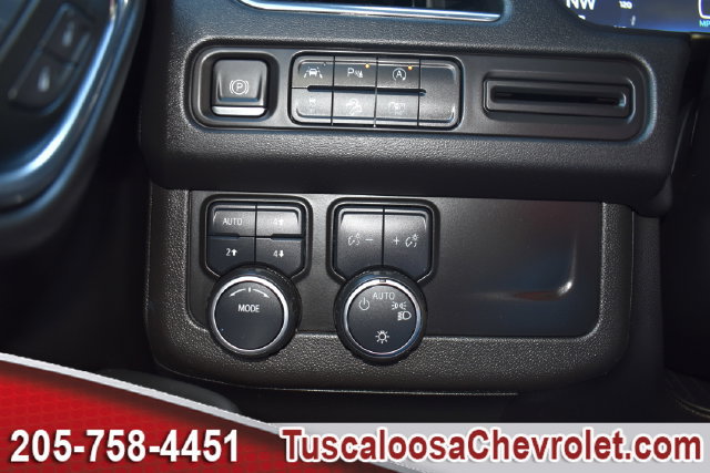 Used 2023 Chevrolet Suburban Z71 w/ Luxury Package AWD/4WD image 49
