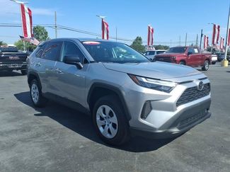 Used 2023 Toyota RAV4 LE AWD/4WD video 1