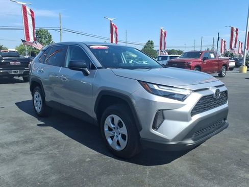 Used 2023 Toyota RAV4 LE AWD/4WD image 1