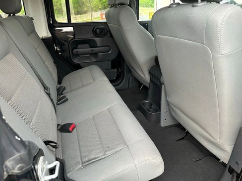 Used 2008 Jeep Wrangler Unlimited Sahara w/ Trailer Tow Group image 18