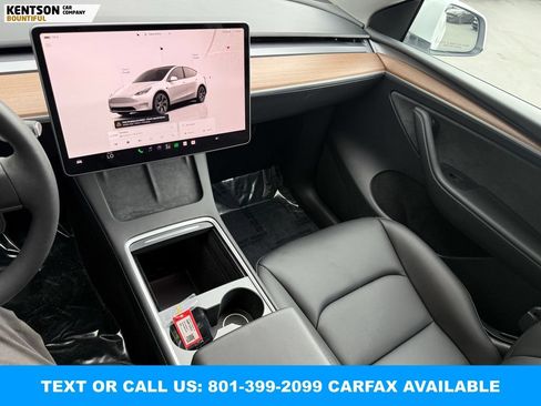 Used 2024 Tesla Model Y Long Range AWD/4WD image 20