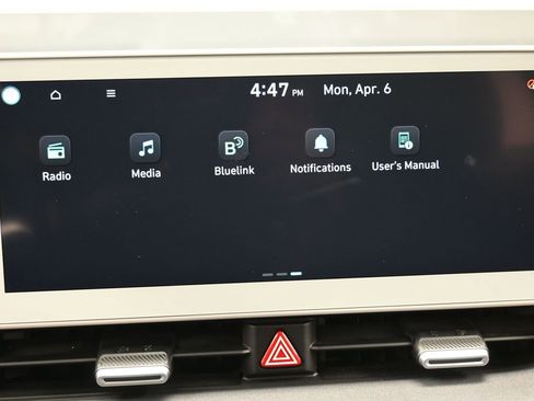 Used 2022 Hyundai Ioniq 5 Limited image 26