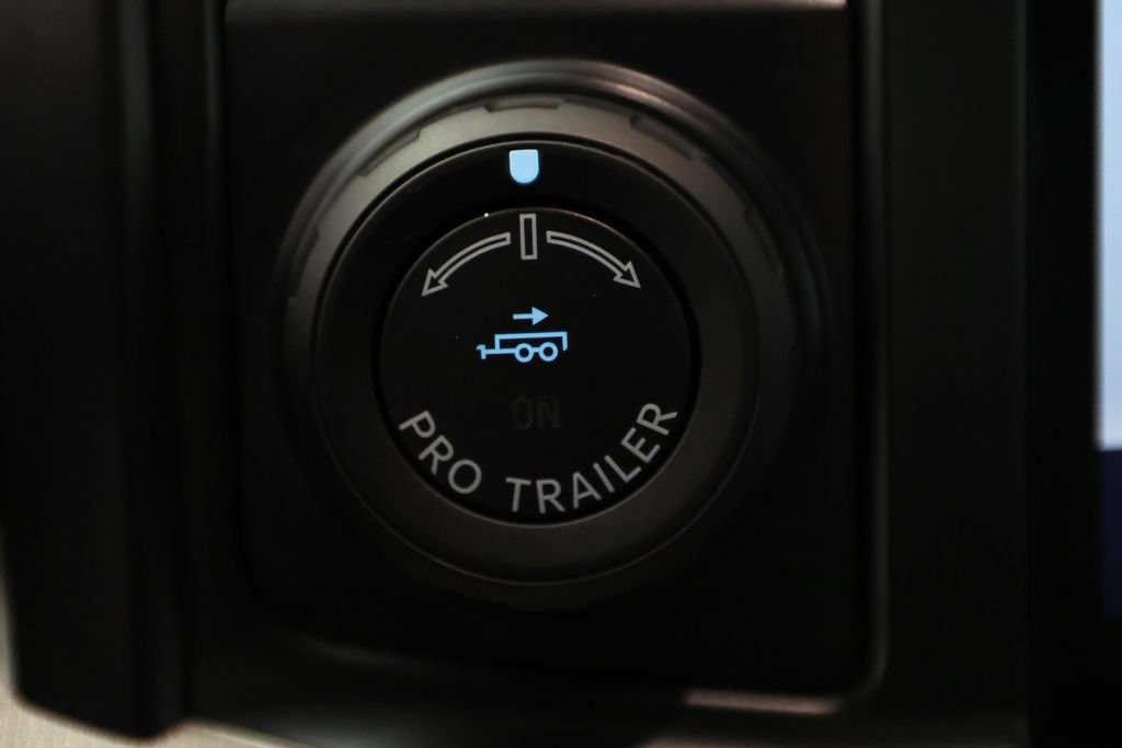 Used 2023 Ford F150 Raptor AWD/4WD image 26