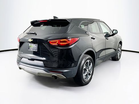 Used 2025 Chevrolet Blazer LT FWD image 9