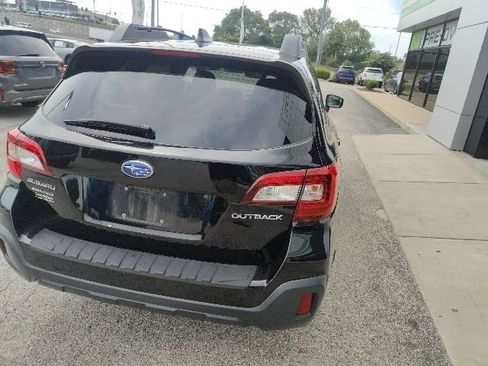 Used 2019 Subaru Outback 2.5i Premium w/ Popular Package #2 AWD/4WD image 12