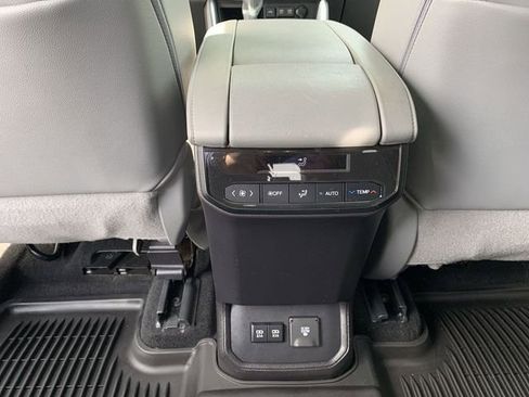 Certified 2020 Toyota Highlander Limited image 33