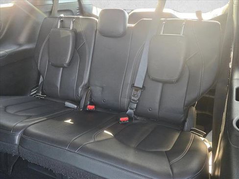 Used 2020 Chrysler Pacifica Touring-L Plus image 21