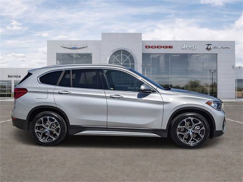Used 2020 BMW X1 xDrive28i w/ Convenience Package image 2