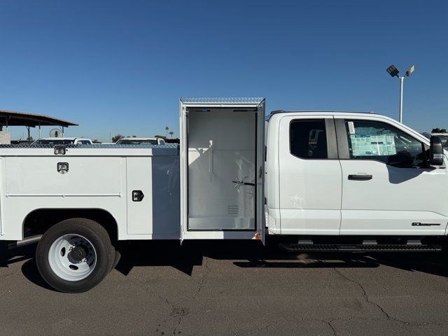 New 2026 Ford F550 4x4 SuperCab Super Duty image 7