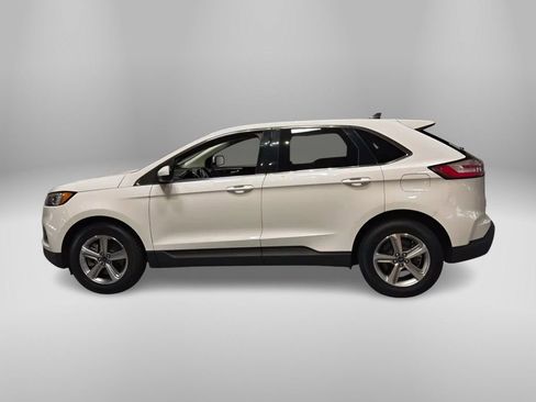 Used 2022 Ford Edge SEL w/ Convenience Package image 2