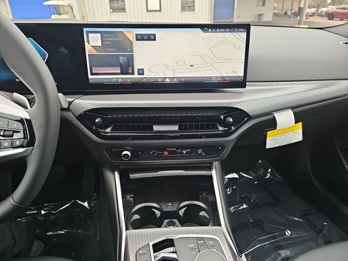 New 2026 BMW 330i Sedan w/ Premium Package image 21