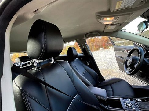 Used 2019 MAZDA CX-3 Touring w/ Touring I-ACTIVSENSE Package image 19