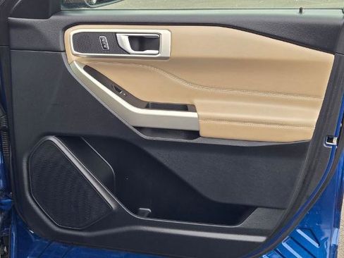 Certified 2023 Ford Explorer XLT w/ Equipment Group 202A image 6