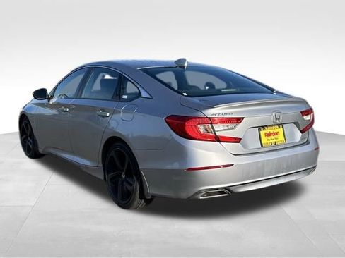 Used 2018 Honda Accord Sport image 7