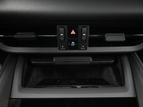 New 2026 Porsche Macan GTS Electric image 24