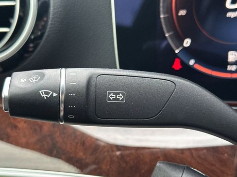 Used 2022 Mercedes-Benz E 350 Sedan image 32
