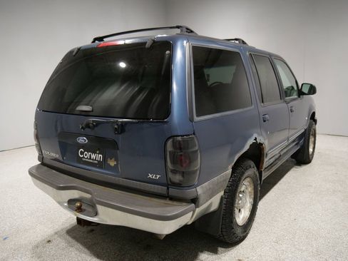 Used 1999 Ford Explorer XLT image 12