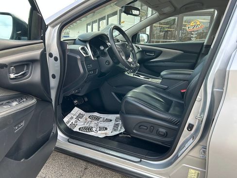 Used 2017 Nissan Murano Platinum image 19