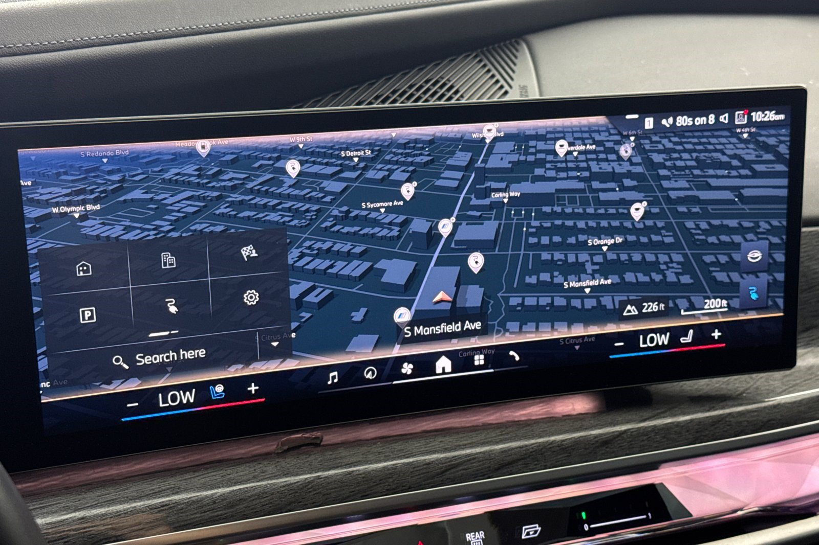 Used 2023 BMW i7 xDrive60 AWD/4WD image 19