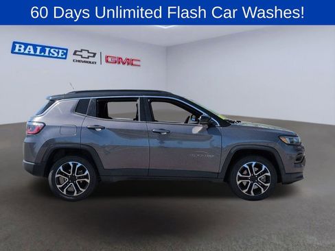Used 2023 Jeep Compass Limited AWD/4WD image 2