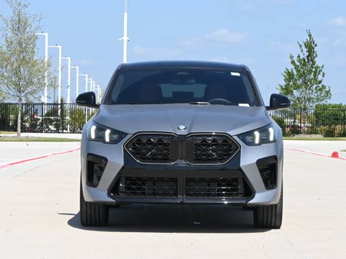 New 2026 BMW X2 xDrive28i AWD/4WD image 2