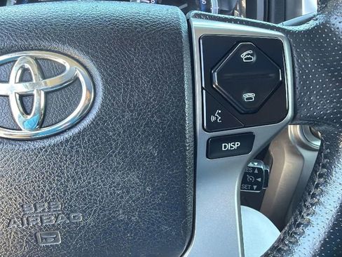Used 2015 Toyota 4Runner SR5 Premium RWD image 17
