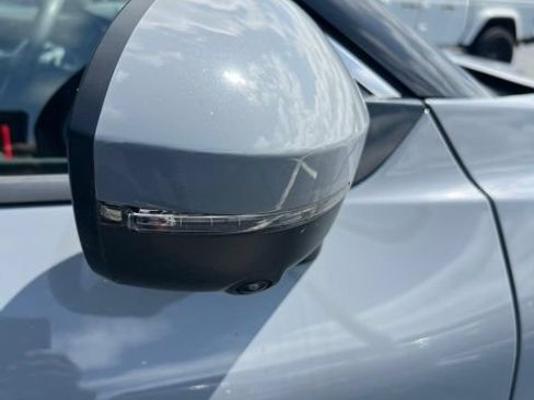 Certified 2025 Nissan Rogue SL FWD image 15