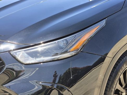 Used 2023 Toyota Highlander XSE FWD image 5