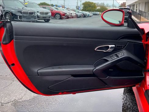 Used 2022 Porsche 718 Boxster image 23