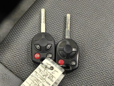 Used 2017 Ford Transit Connect XL image 12