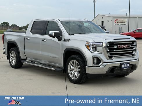 Used 2021 GMC Sierra 1500 SLT w/ SLT Premium Plus Package AWD/4WD image 2